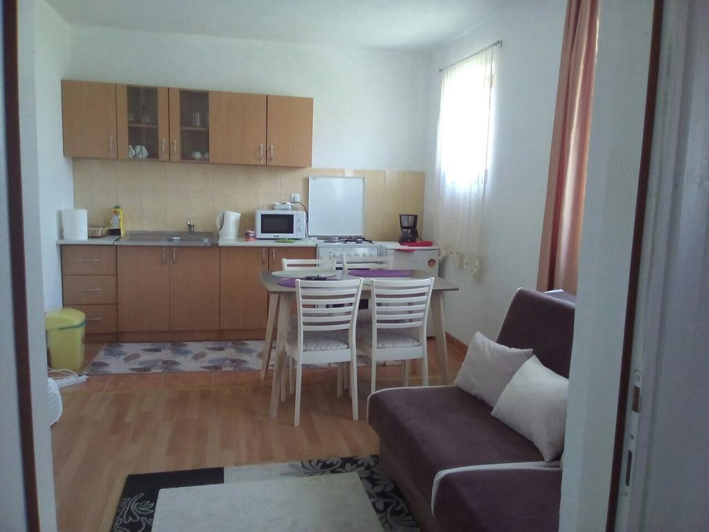 Apartament Apartman Jezerce 71 Zewnętrze zdjęcie